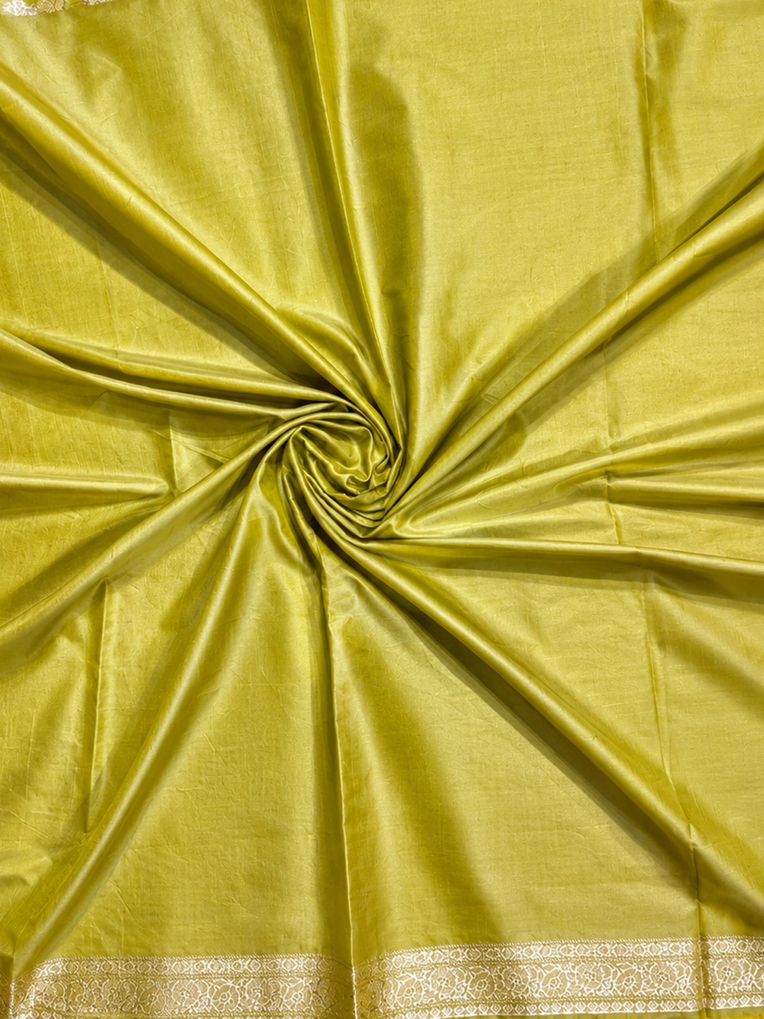  Light Green Mehendi Pure Katan Silk Banarasi Saree Front view