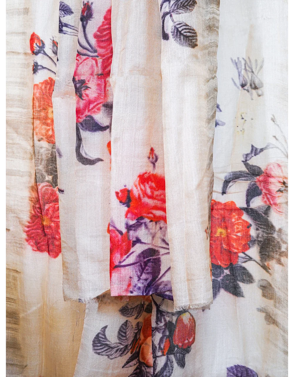 Cream Tussar Digital Floral Printed Silk Saree - View 3