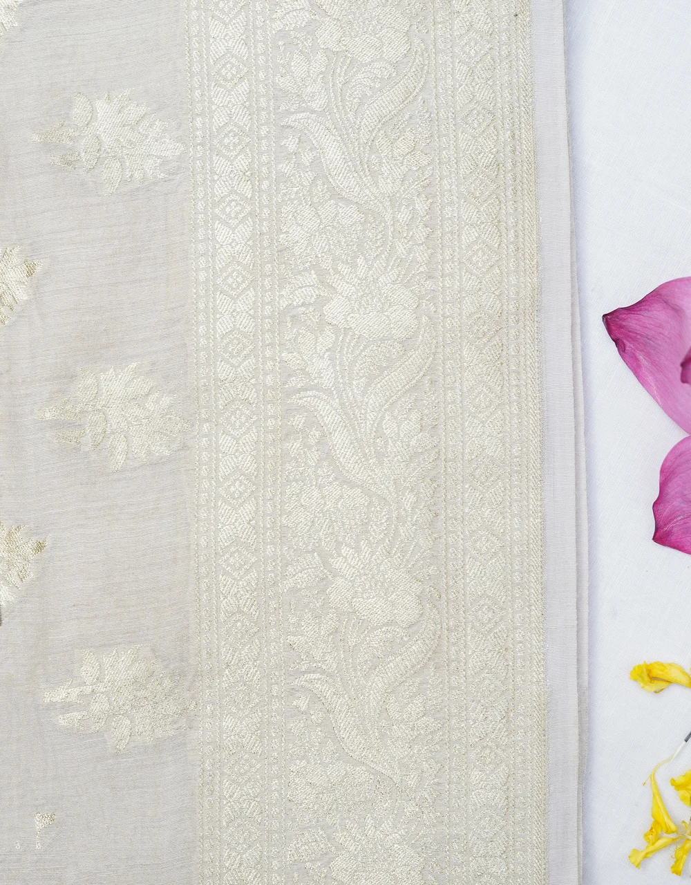 Beige Chandrika Polki Pure Munga Silk Banarasi Saree - View 3