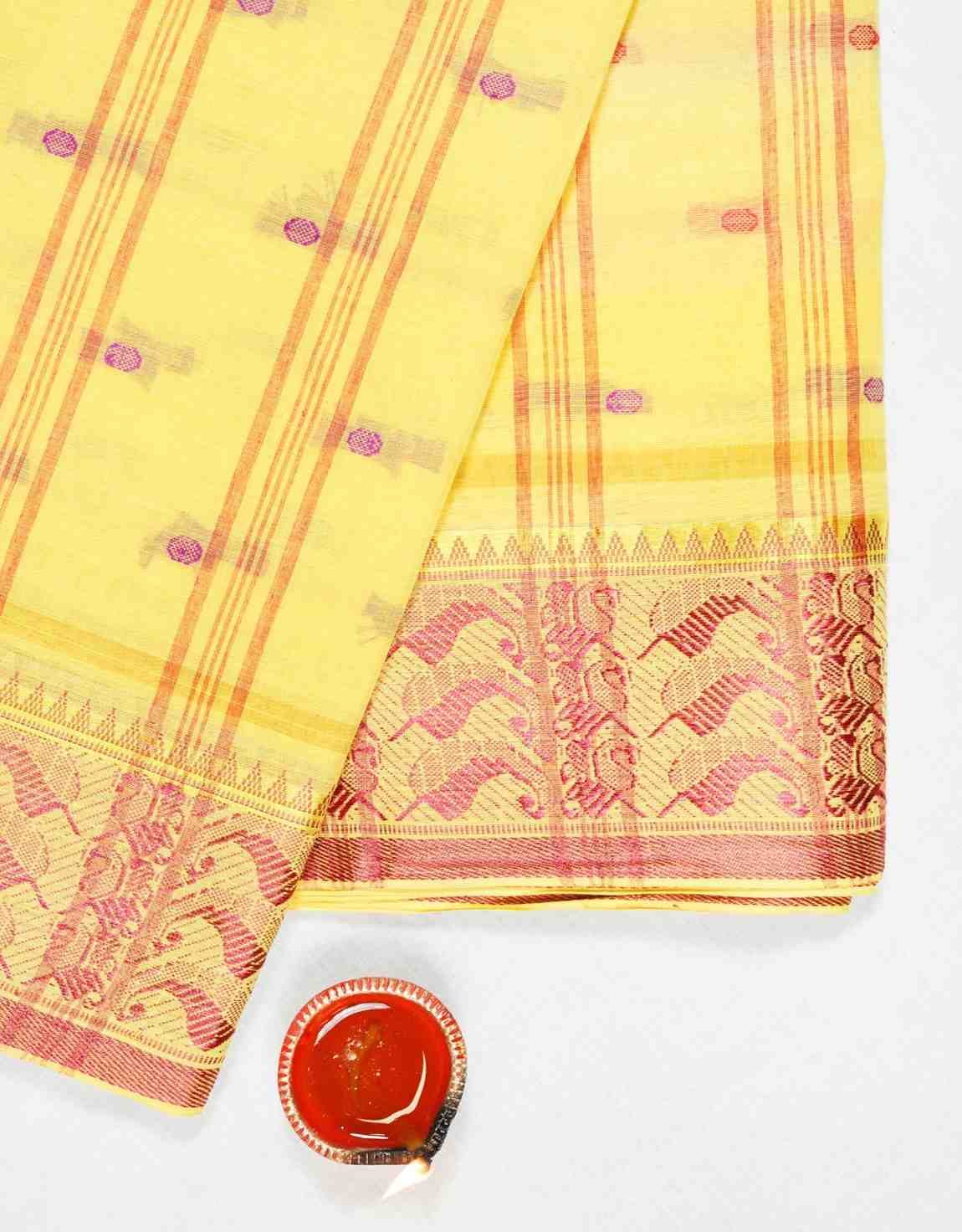 Yellow Sunbeam Yellow Handwoven Cotton Jamdani Saree With Magenta Thread Buti And Woven Peacock Border - View 3