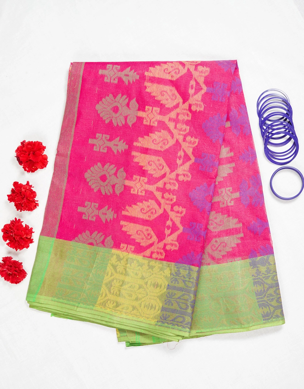 Hovered view of Magenta Pink And Green Handwoven Cotton Jamdani Saree With Gold Floral Weave And Dual Tone Border