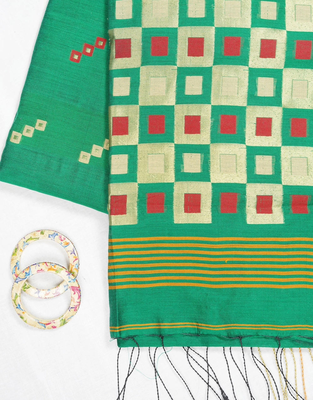 Green Emerald Silk Handloom Jamdani Saree With Geometric Zari Weave - View 3