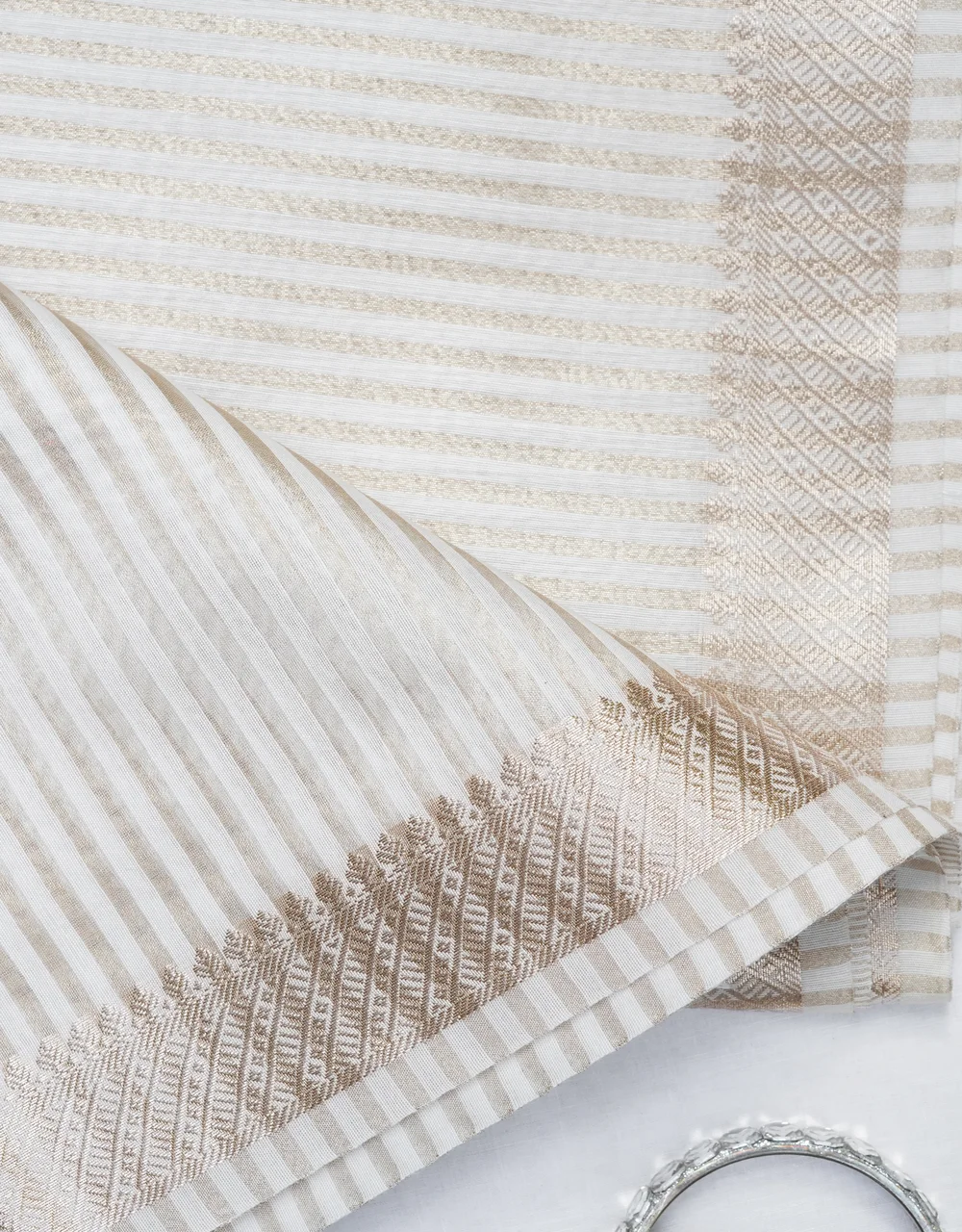 Cream Tissue Taarika Stripes Banarasi Saree - View 3