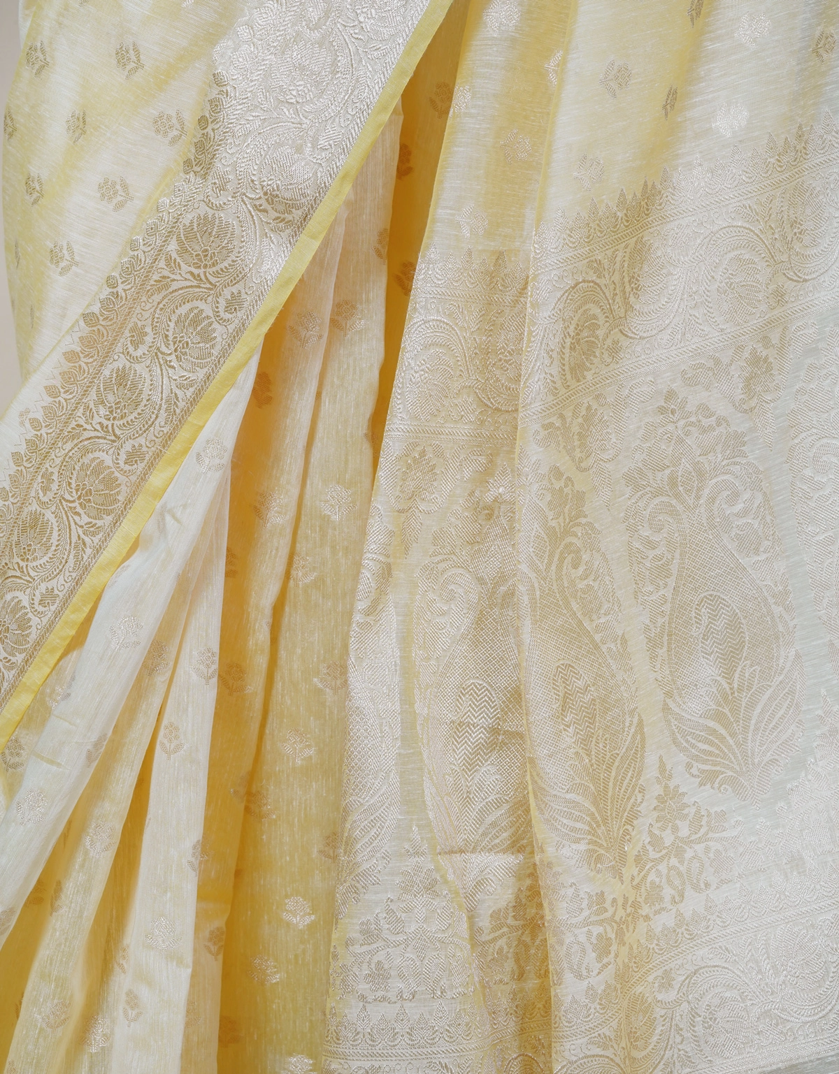 Yellow Pastel Linen Banarasi Saree With Gold Zari Booti And Intricate Floral Border - View 5