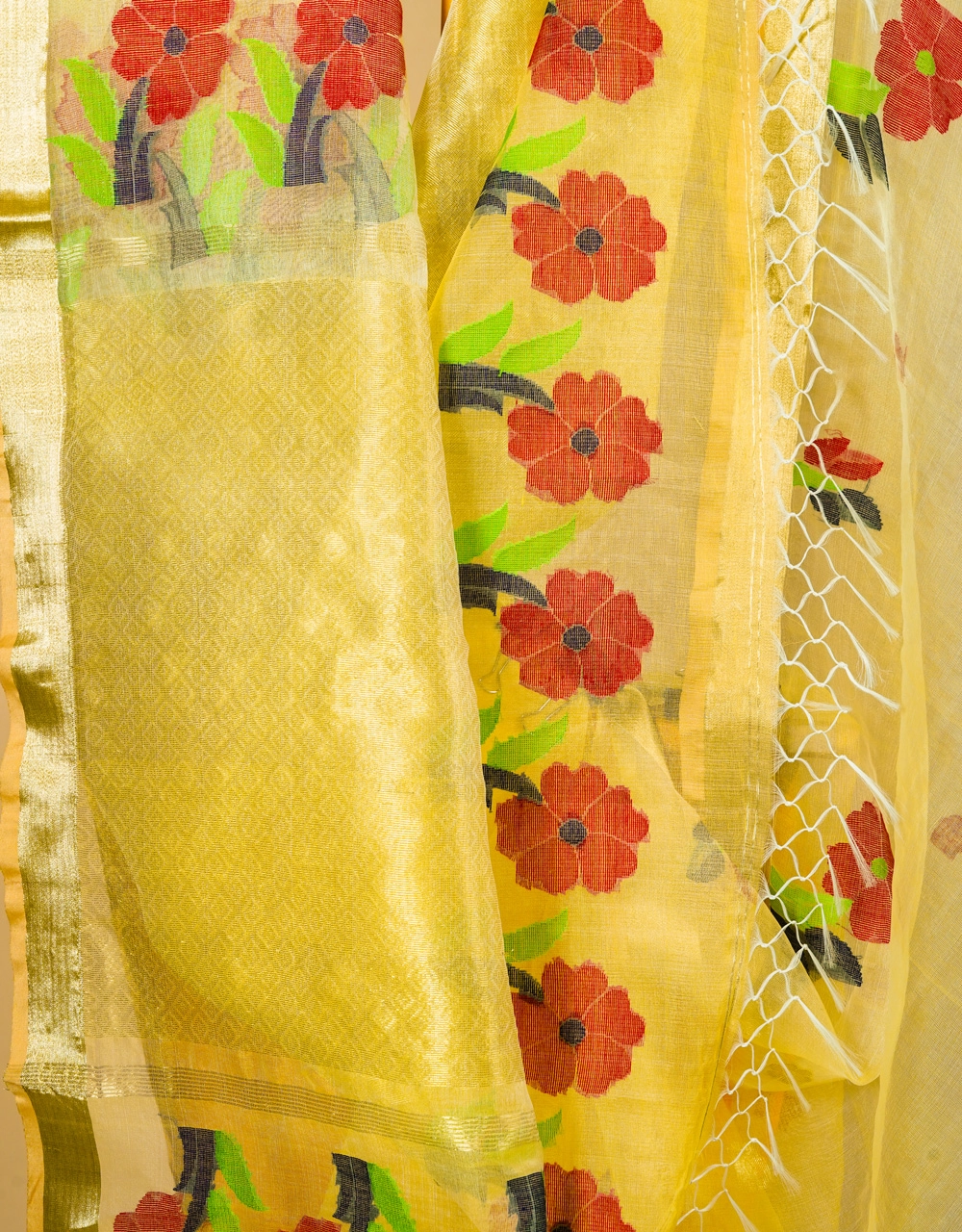 Yellow Cotton Organza Bengal Saree With Floral Weaving Border - View 4