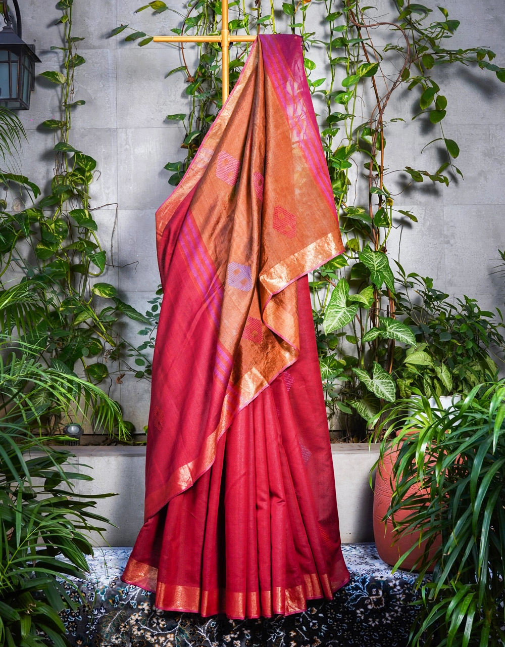 Light Red And Copper Masterise Ghicha Silk Saree