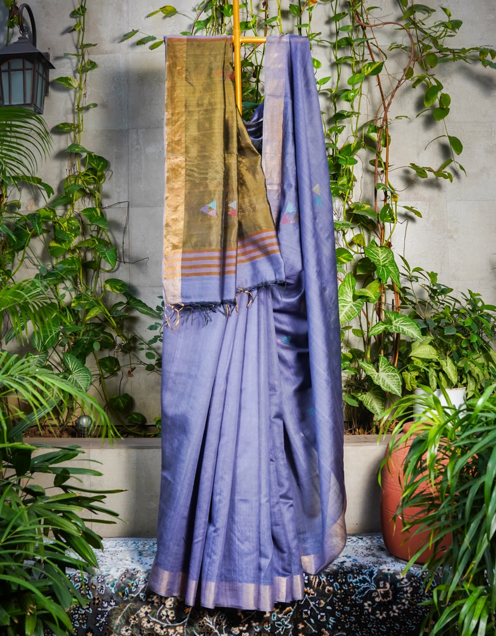 Blue And Olive Mastrise Ghicha Silk Handwoven Saree
