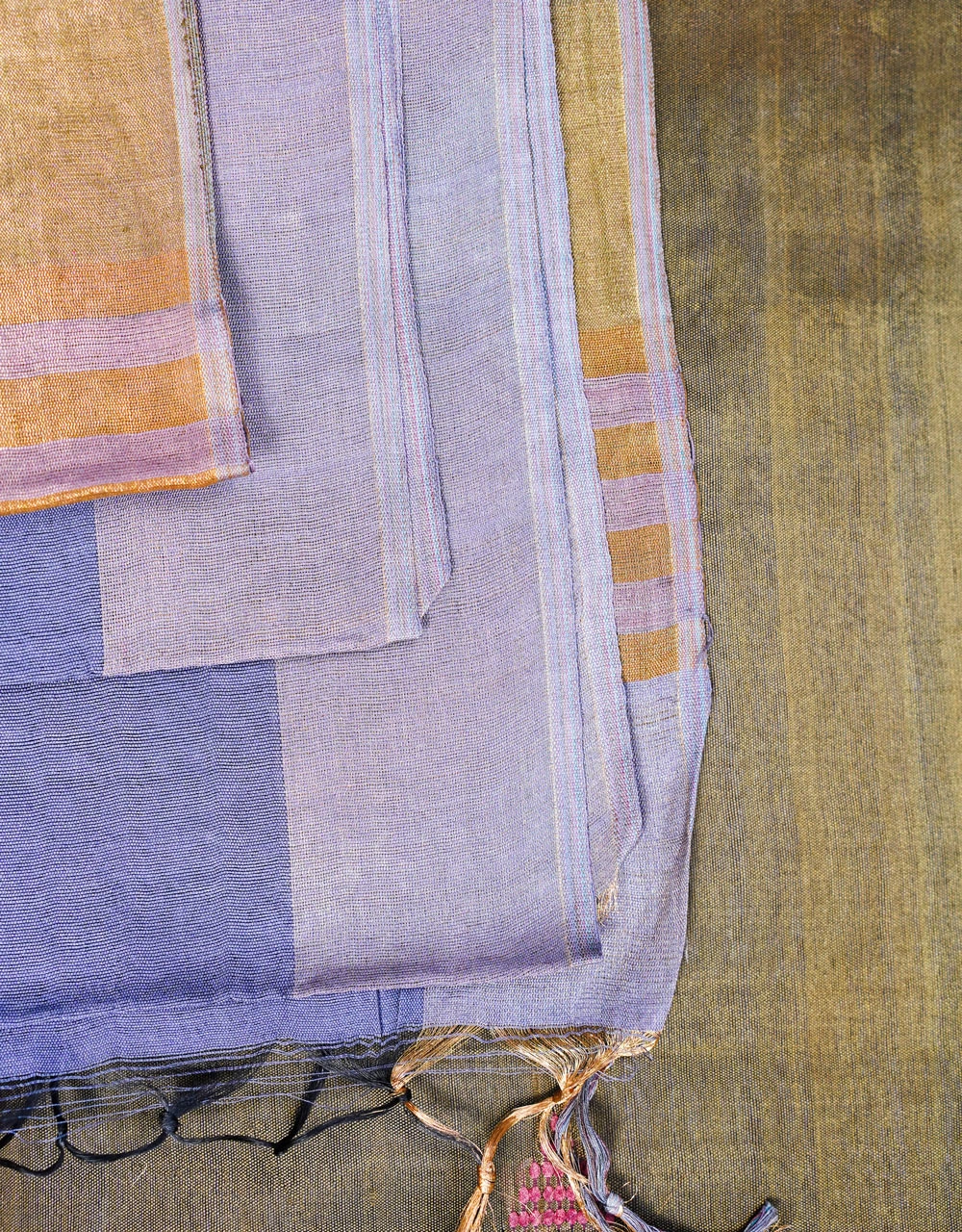 Blue And Olive Mastrise Ghicha Silk Handwoven Saree - View 3