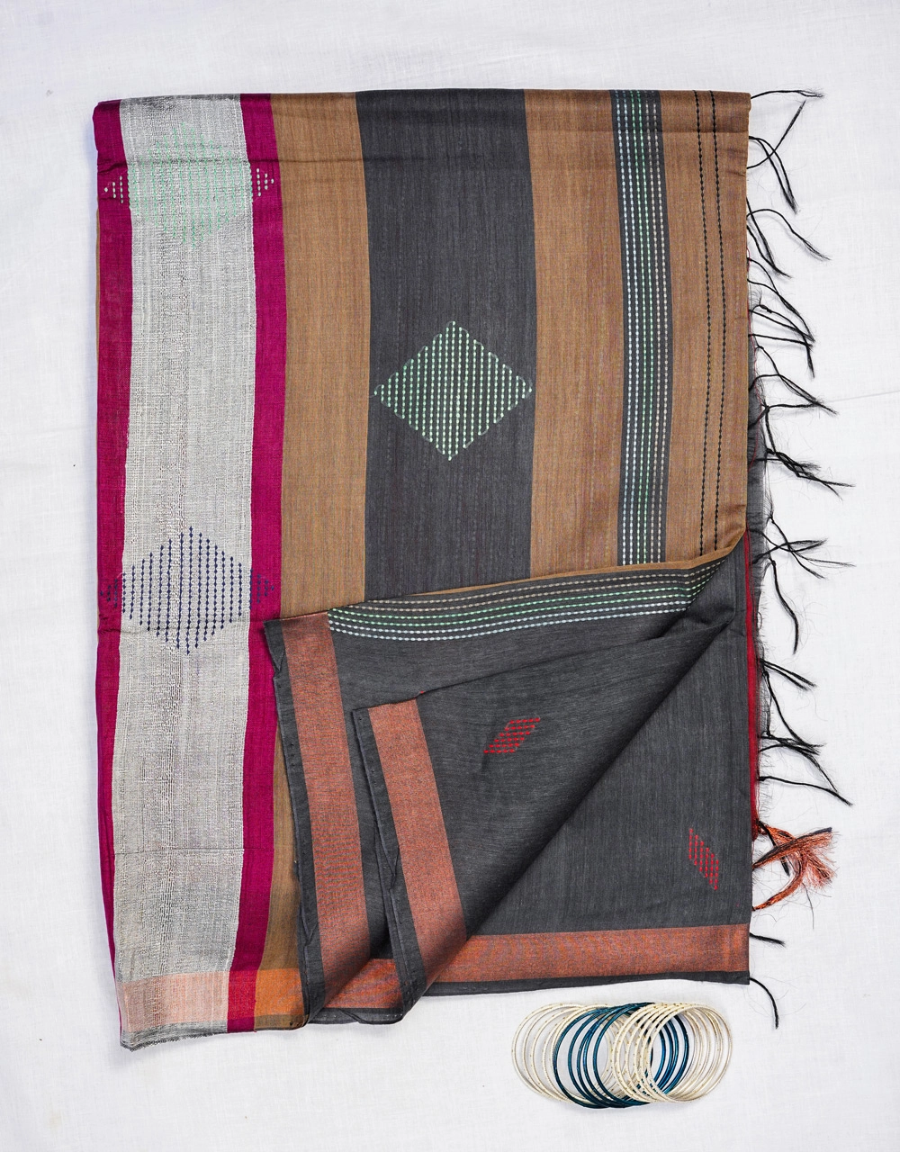 Hovered view of Black Charcoal Bhagalpur Ghicha Silk Saree