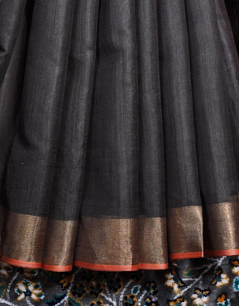 Black Charcoal Bhagalpur Ghicha Silk Saree - View 5