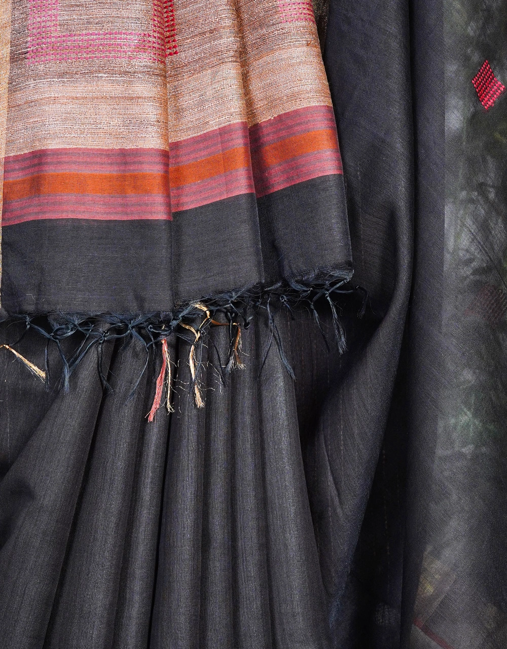 Black Charcoal Bhagalpur Ghicha Silk Saree - View 4