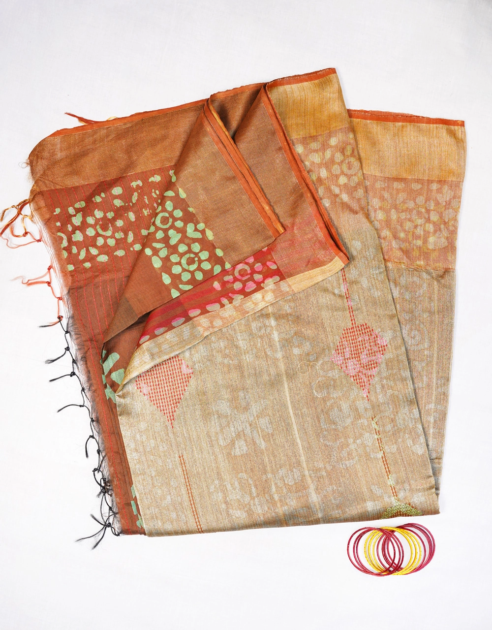 Hovered view of Brown Bhagalpuri Ghicha Silk Saree With Contrast Beige Pallu And Mint Motifs