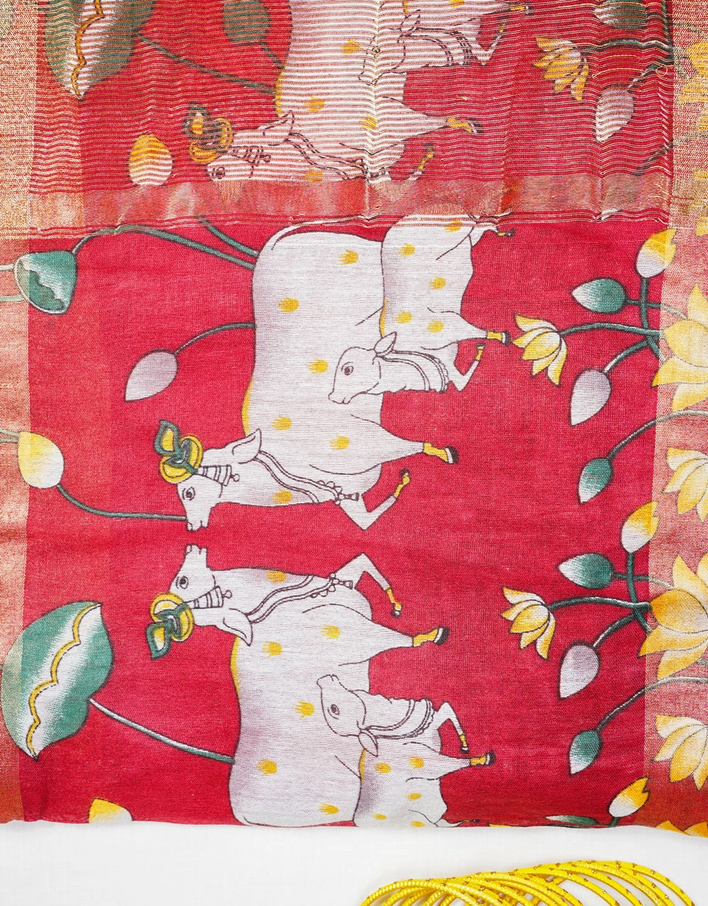 Green And Red Pure Tussar Munga Silk Handloom Saree - View 3