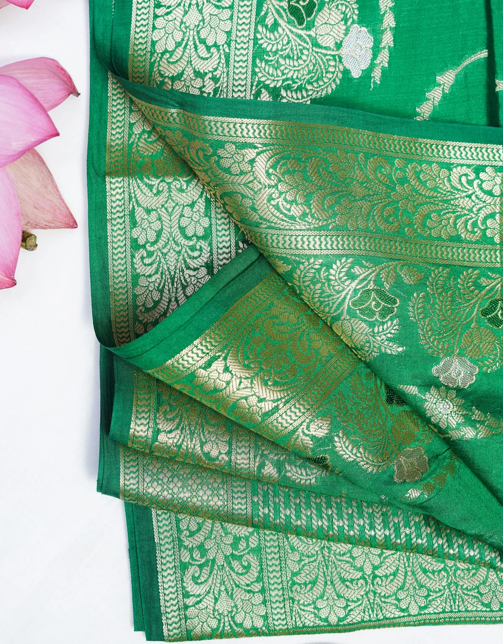 Green Emerald Pure Chiniya Banarasi Silk Saree - View 3