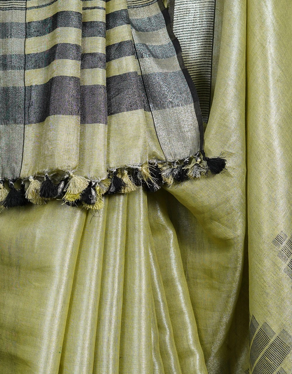Green Olive And Charcoal Striped Tissu Linen Saree - View 4