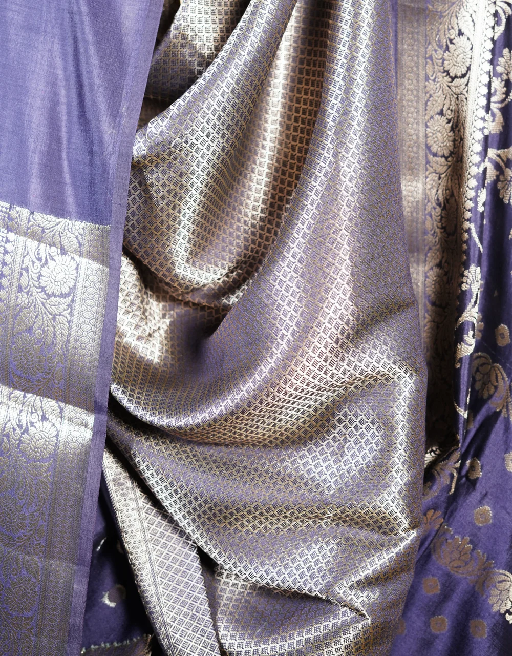 Dark Blue Pure Chiniya Banarasi Silk Saree In A Royal Blue Tone Woven With Silver Zari - View 5