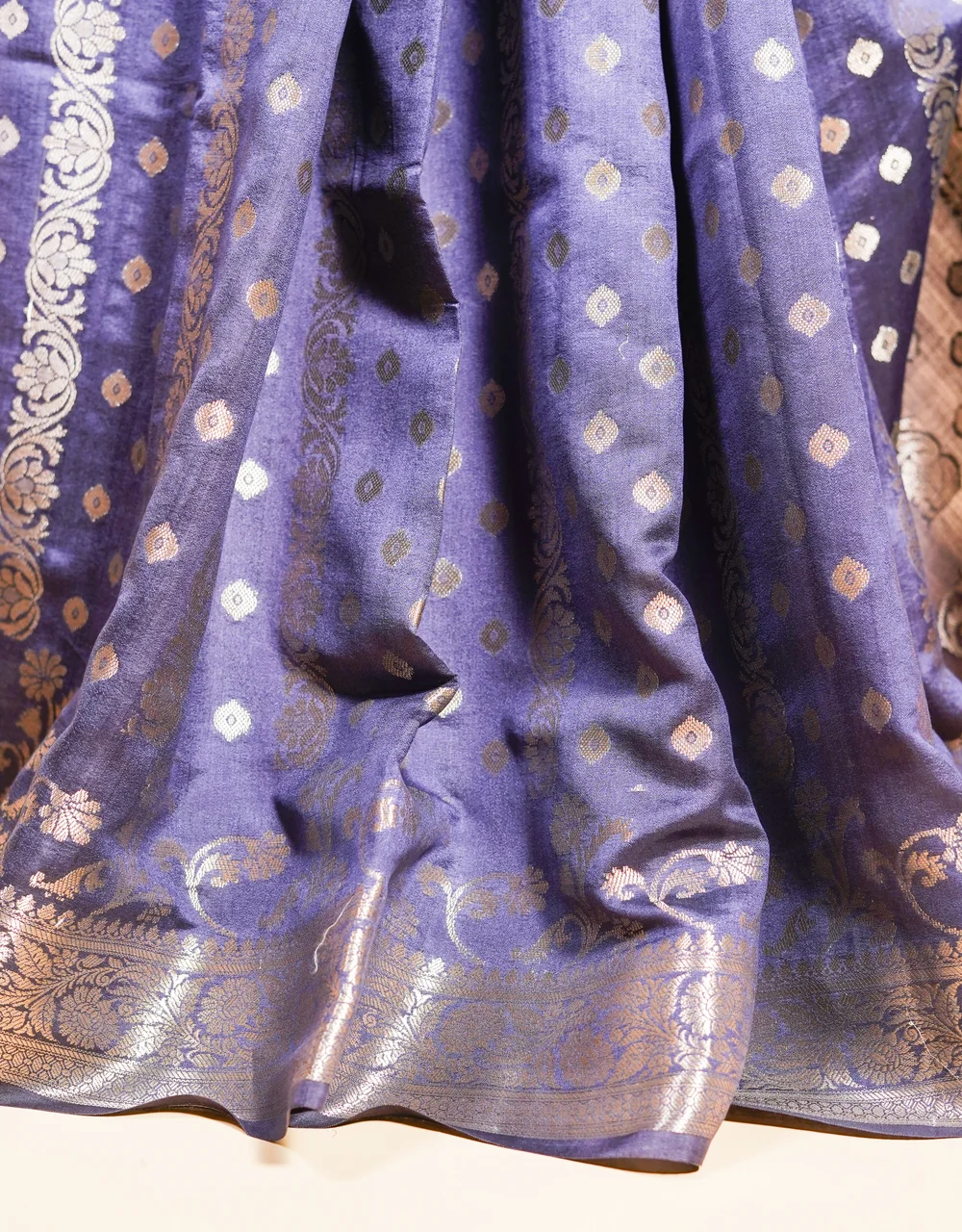 Dark Blue Pure Chiniya Banarasi Silk Saree In A Royal Blue Tone Woven With Silver Zari - View 4