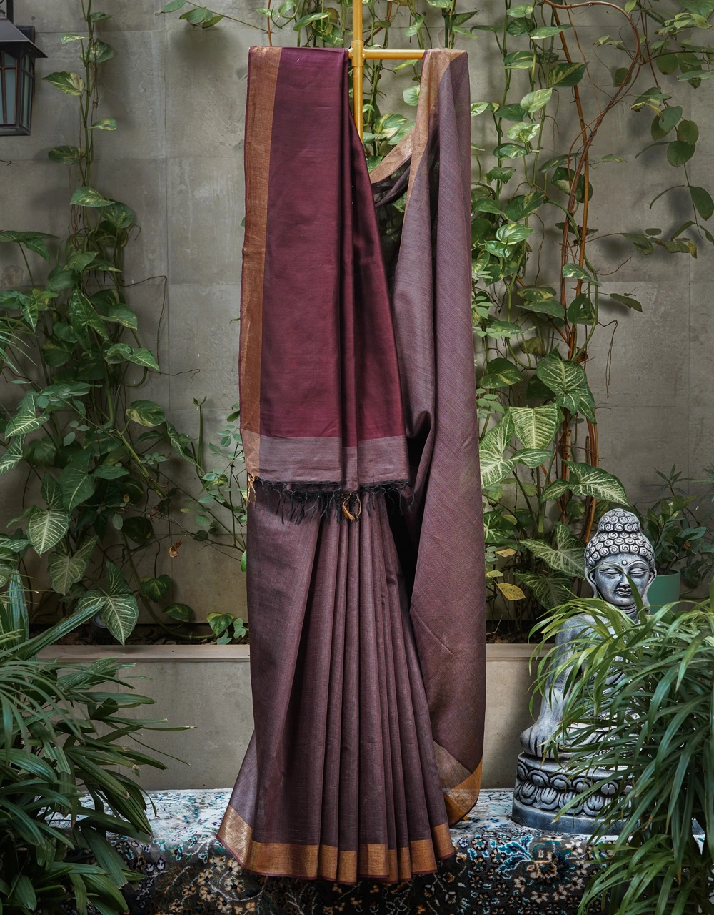 Maroon Wine Mulberry Munga Spun Silk Handloom Saree With Antique Gold Border
