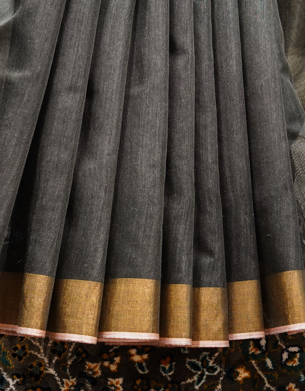 Black Pure Mulberry Munga Silk Spun Handloom Saree With Royal Blue Pallu - View 5