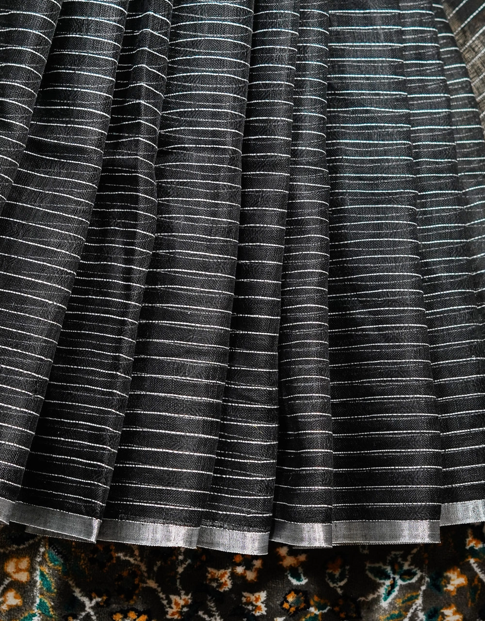 Black Black With White Woven Lines Handloom Linen Saree - View 5