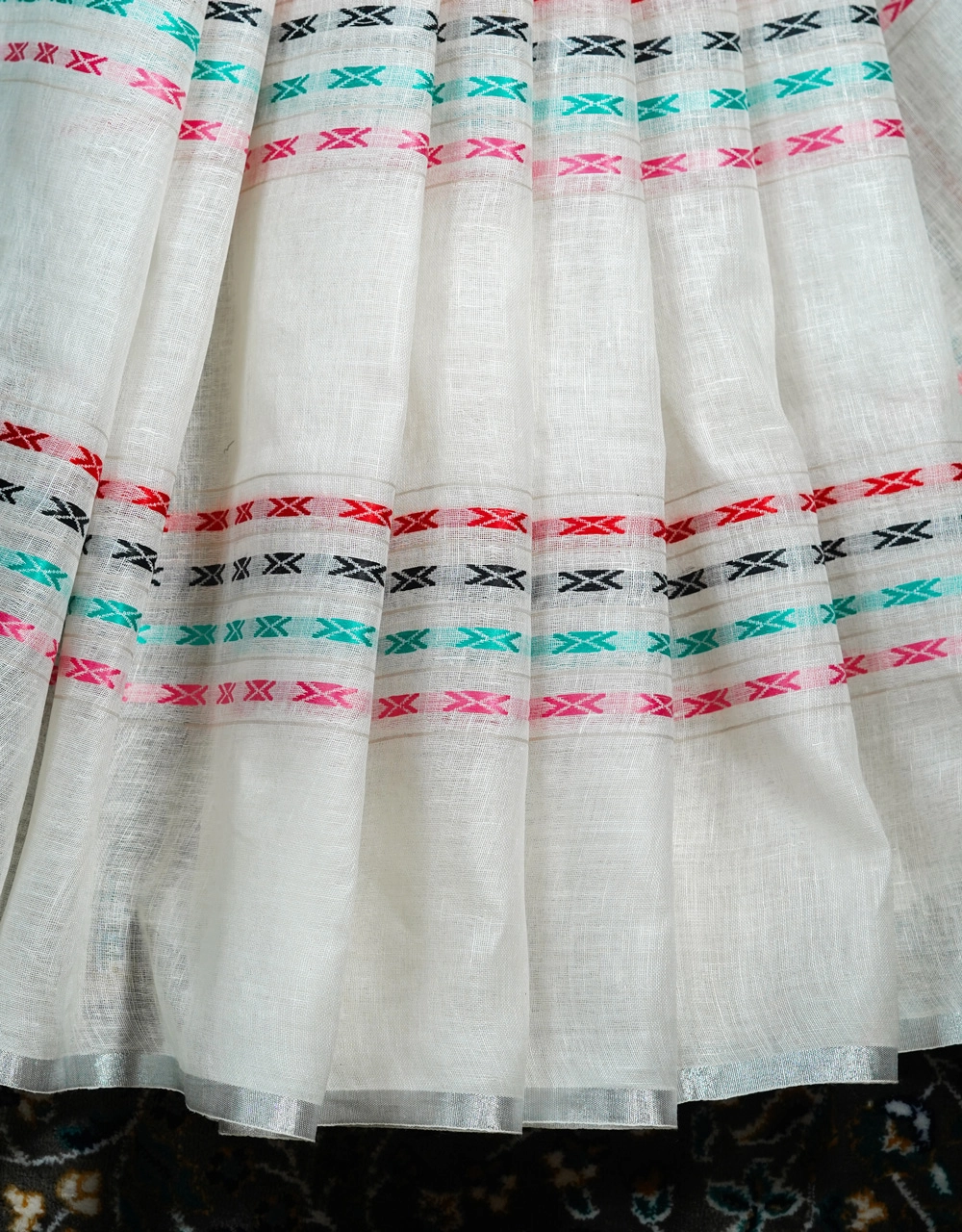 Off White Body With Aqua Blue Pallu And Multicolour Woven Accents Linen Saree - View 5