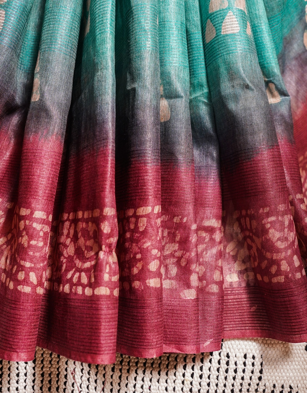 Green Plum Dual Tone Bhagalpuri Cotton Silk Bandhej Saree - View 4