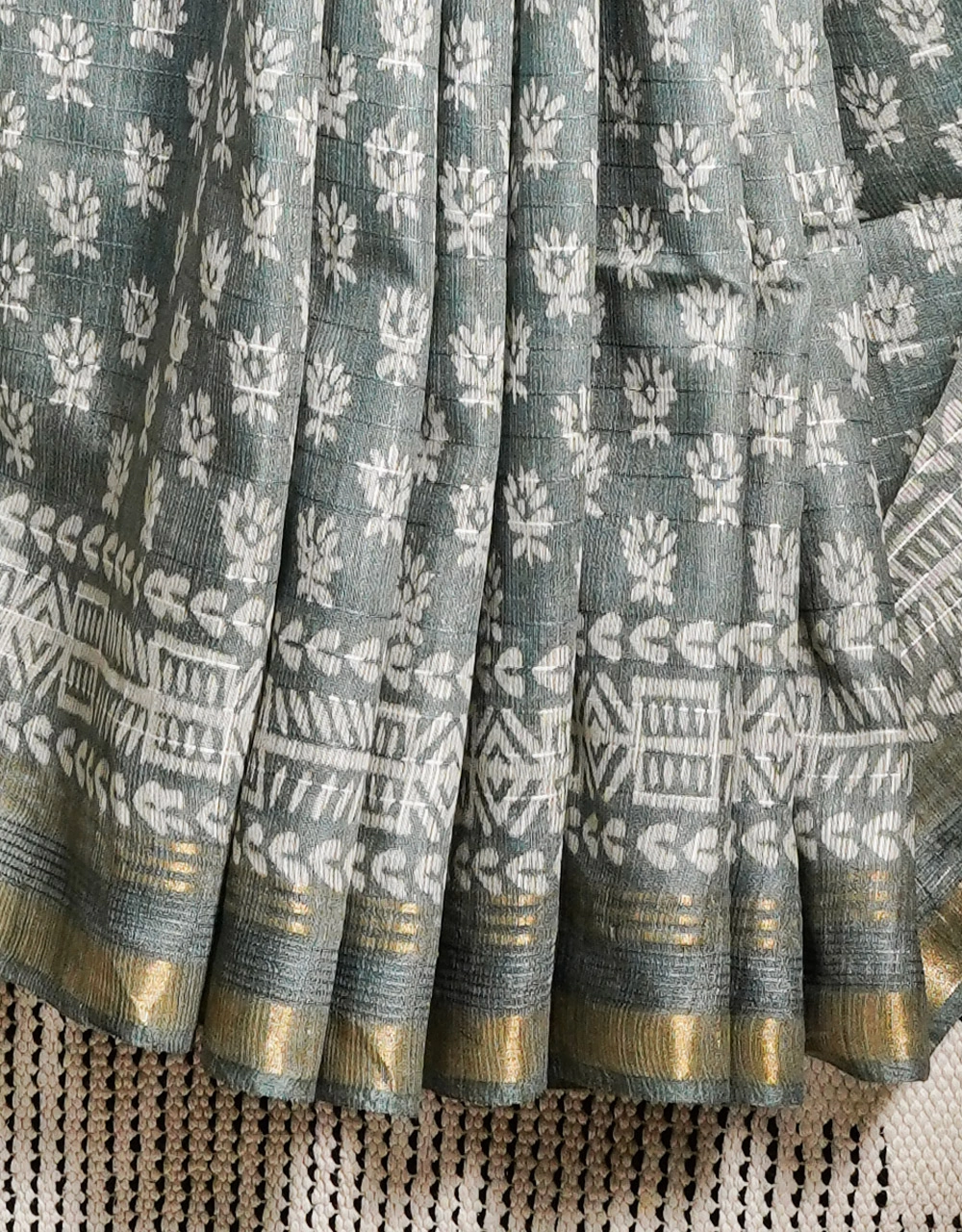 Grey With White Buta Block Print Bhagalpur Cotton Silk Saree - View 4