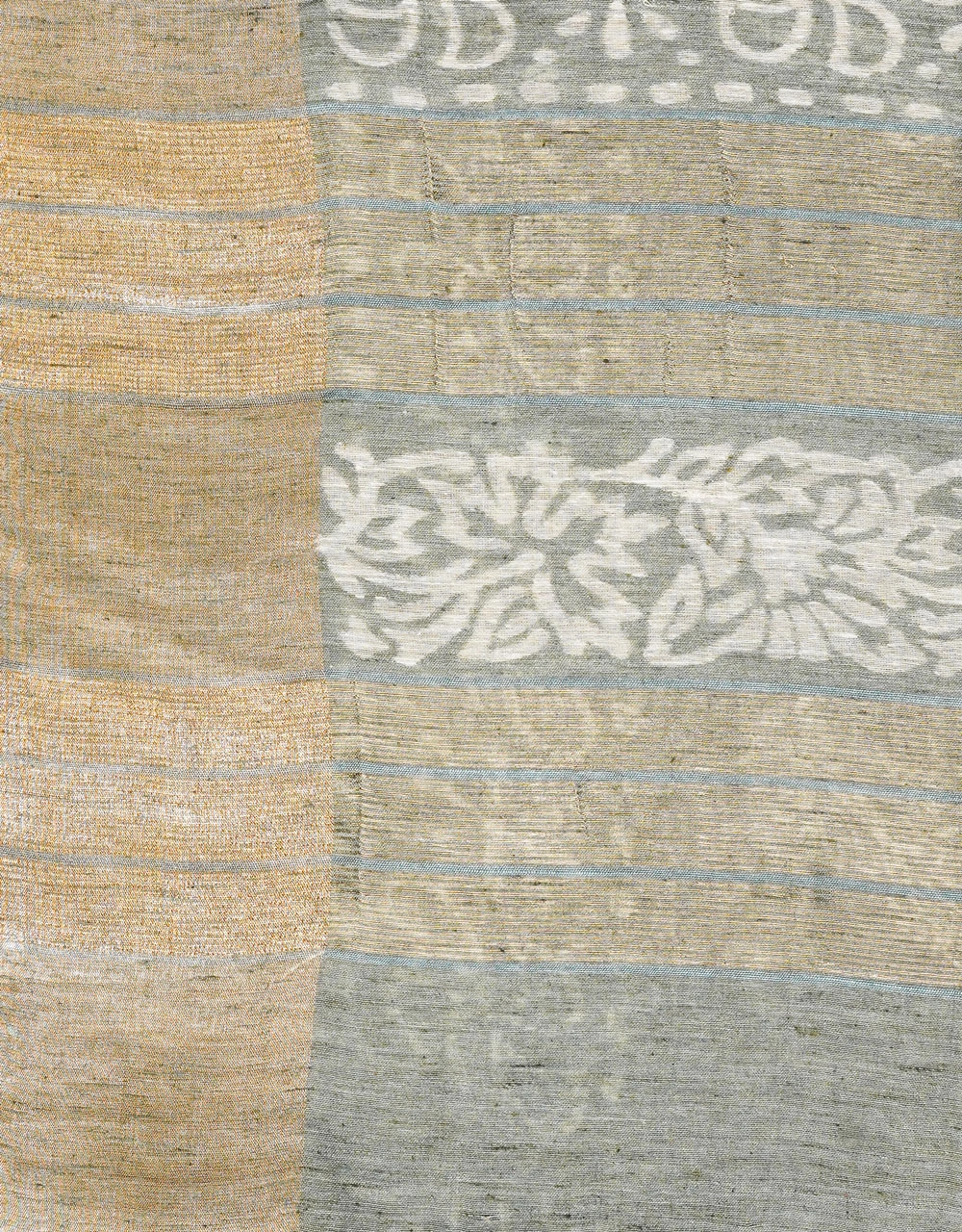 Grey Cotton Silk Saree With Floral Buti Block Print - View 3