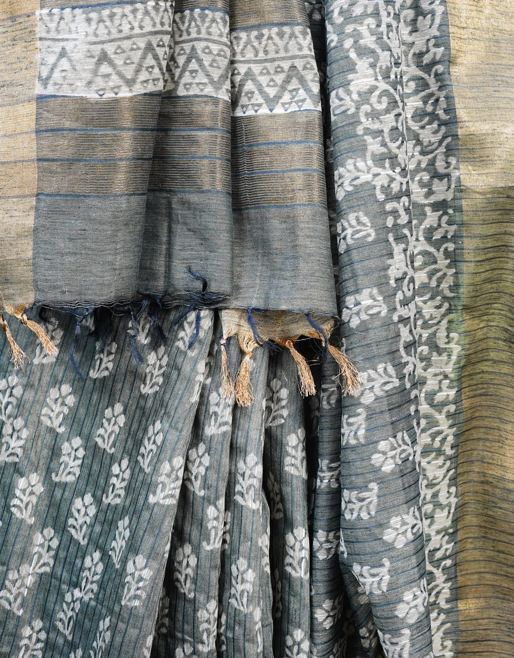 Grey And Gold Bhagalpuri Cotton Silk Saree - View 4