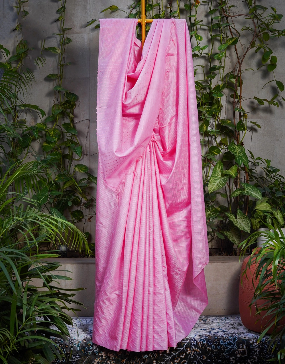 Pink Cotton Silk Saree  With Geometric Motifs