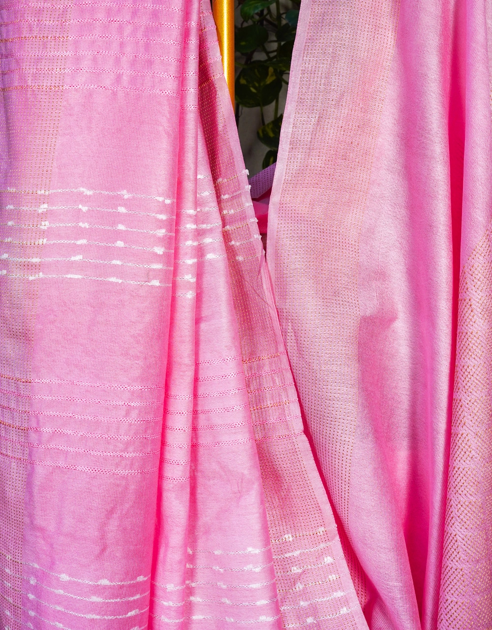 Pink Cotton Silk Bhagalpur Saree With White Thread Pallu And Geometric Woven Border - View 4