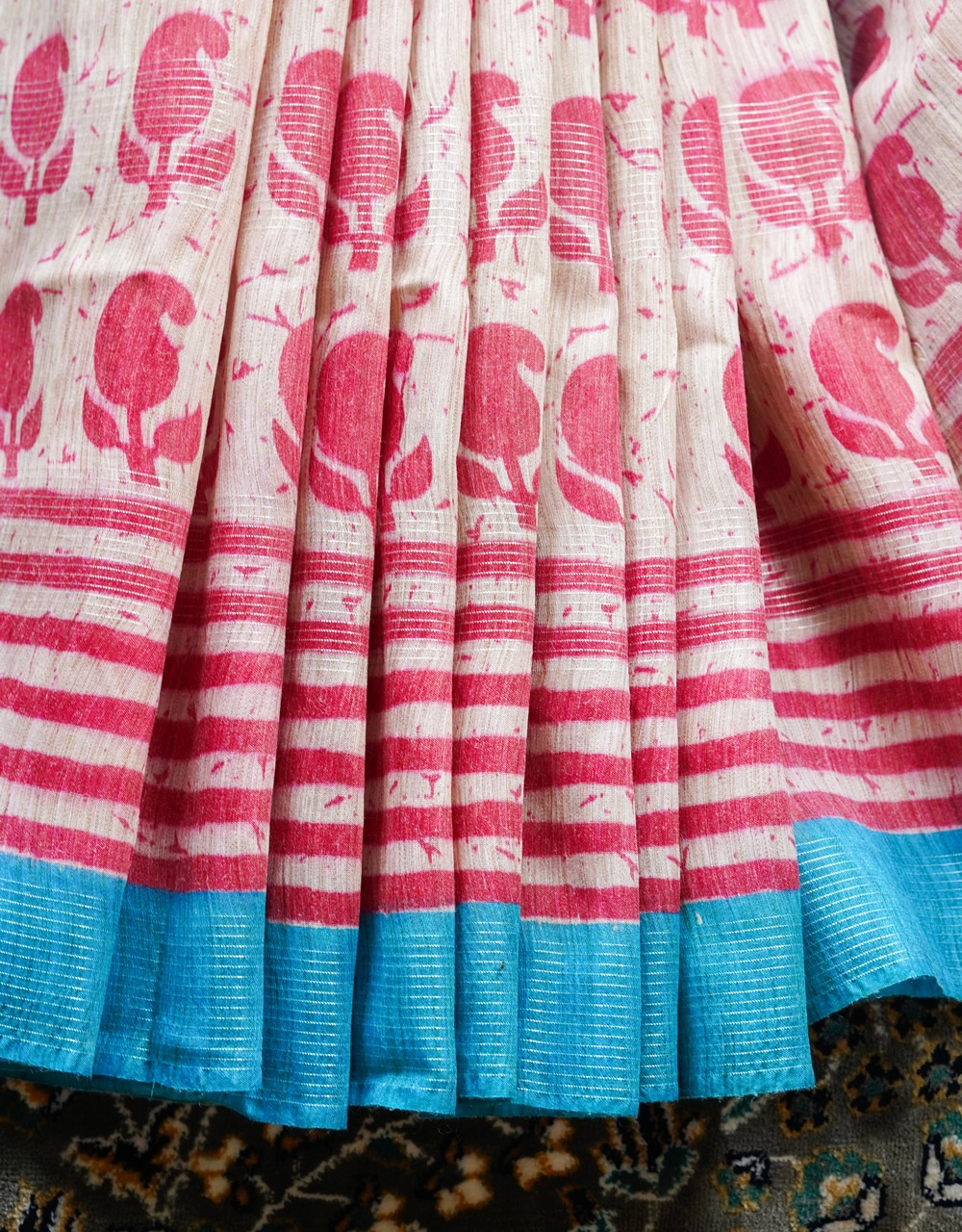 Off White And Rose Pink Printed Cotton Silk Saree With Turquoise Blue Pallu - View 5