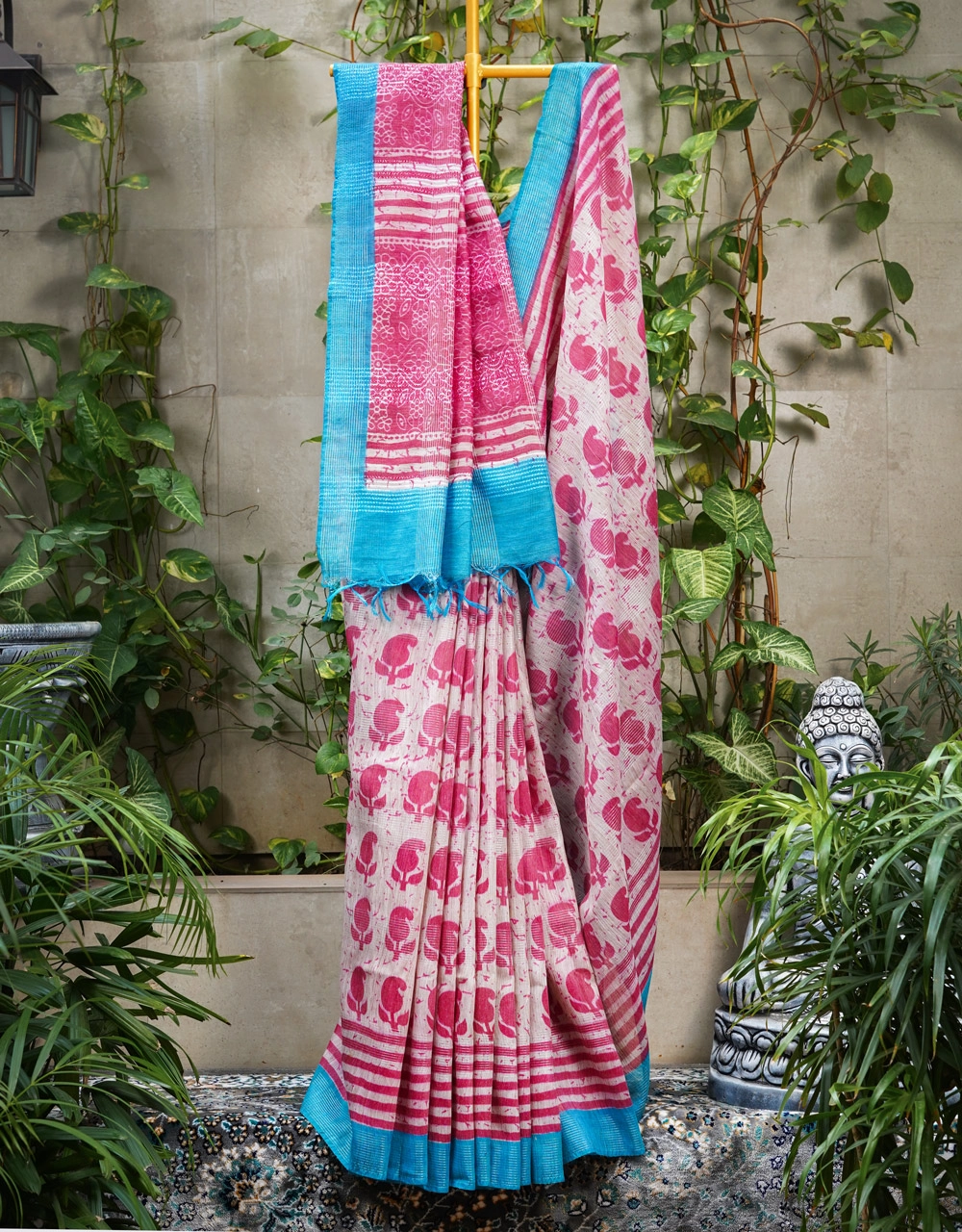 Off White And Rose Pink Printed Cotton Silk Saree With Turquoise Blue Pallu