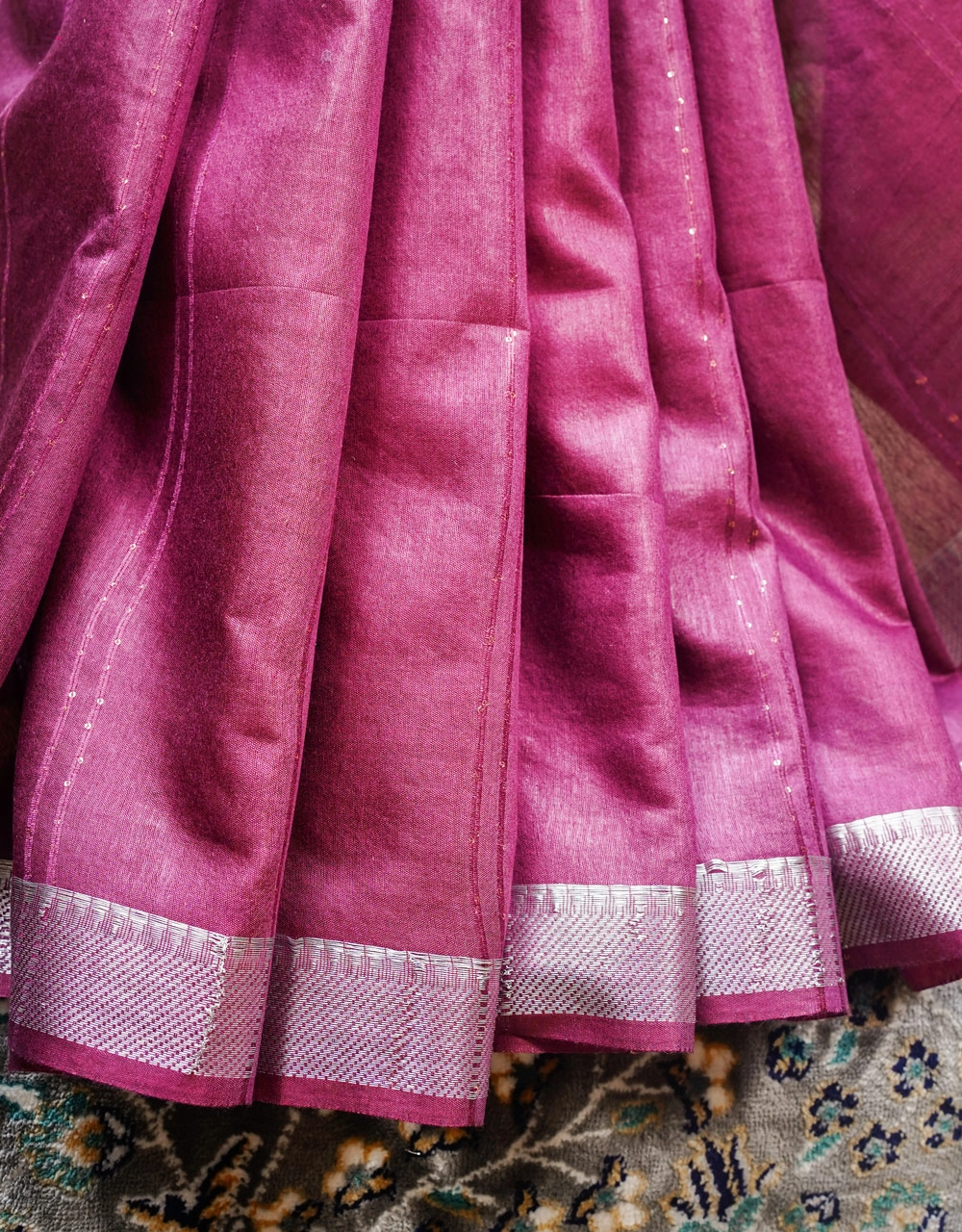 Magenta Deep Cotton Silk Saree With Silver Grey Contrast Pallu - View 5