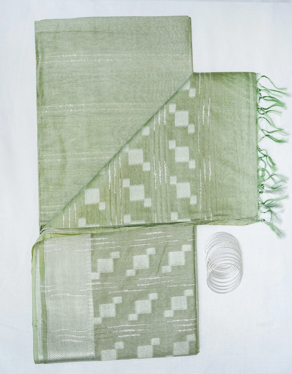 Hovered view of Blue Cotton Silk Saree With Silver Zari Geometric Square Pallu