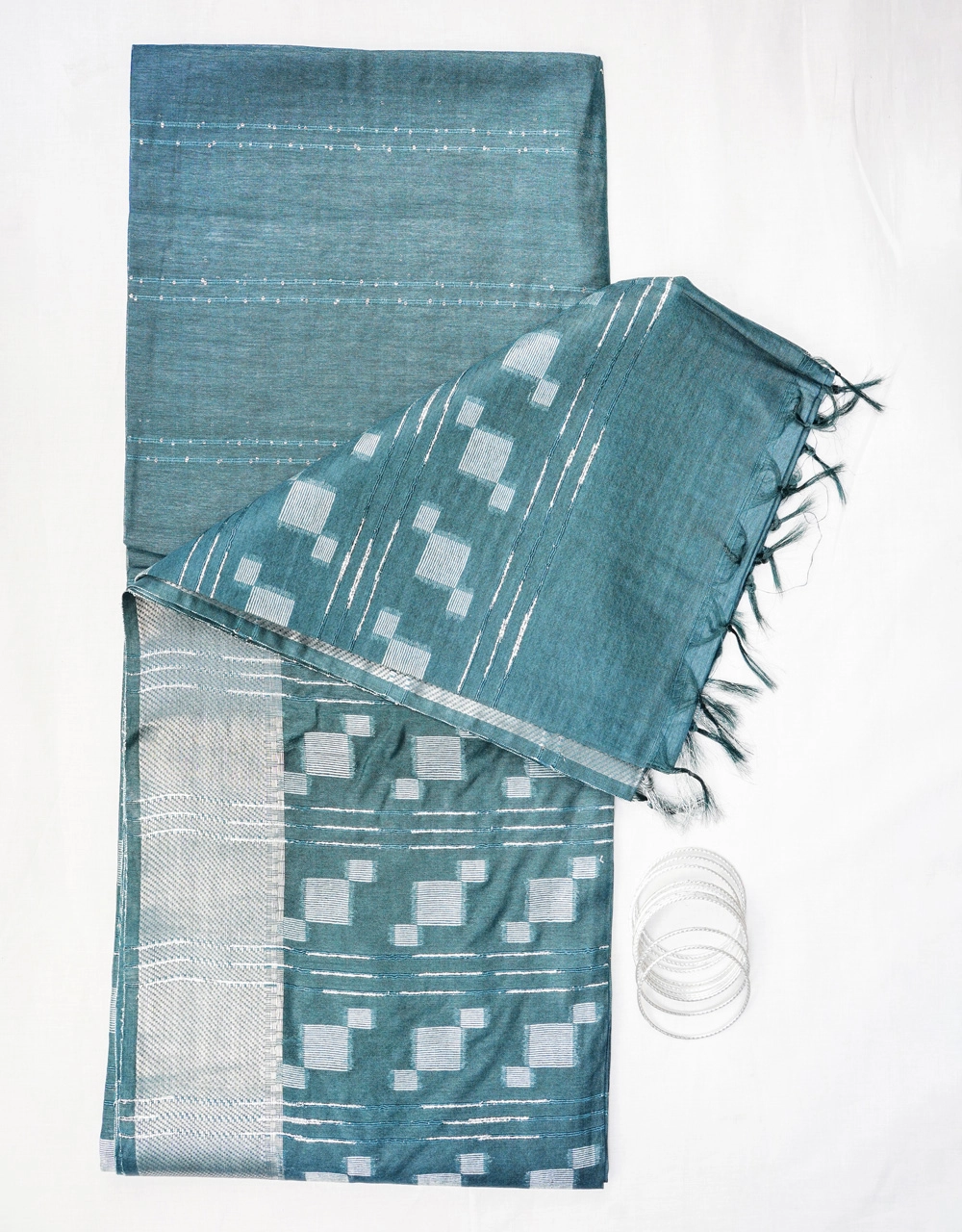 Hovered view of Blue Cotton Silk Saree With Silver Zari Geometric Square Pallu