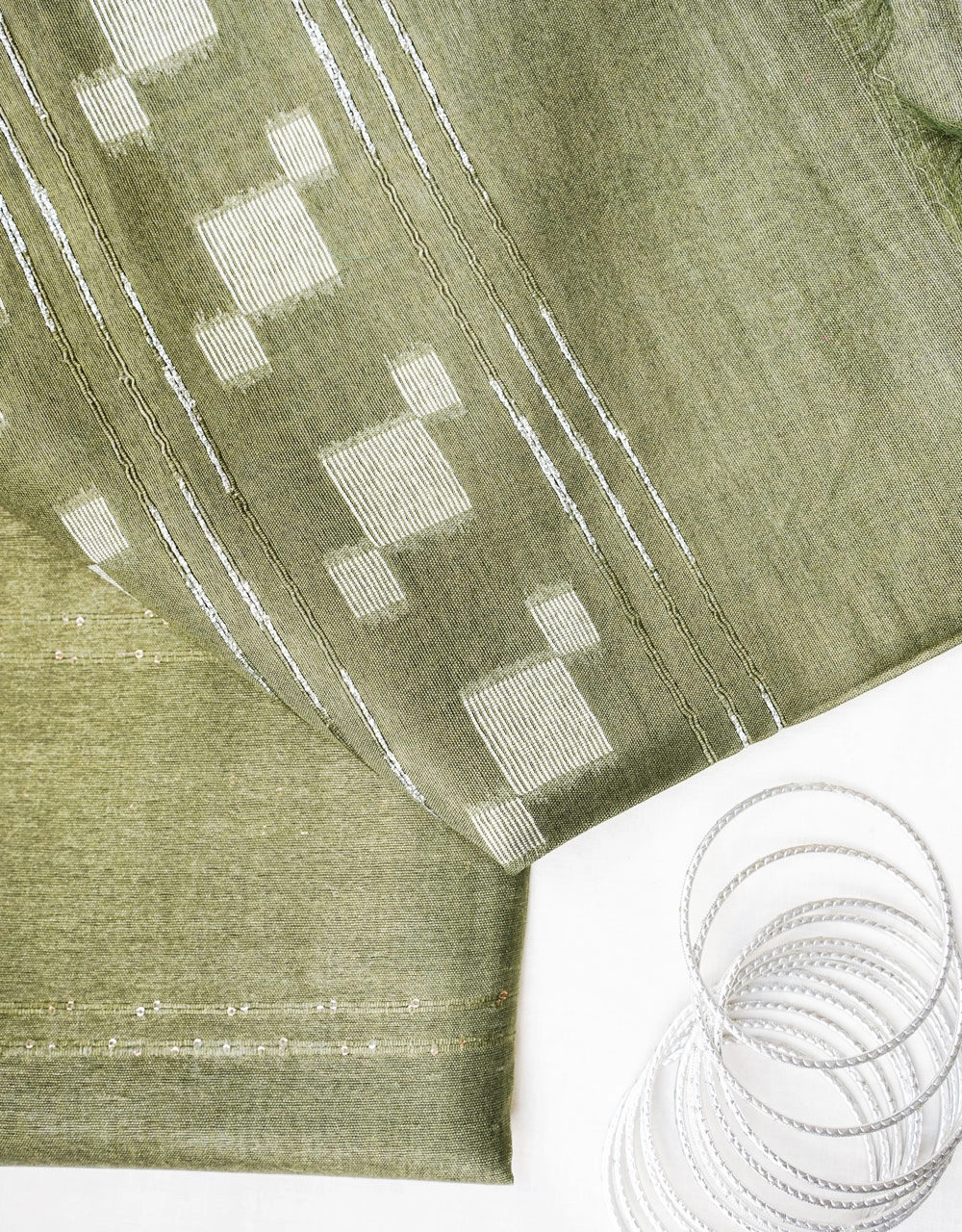 Green Pure Cotton Silk Saree With Silver Zari Checks - View 3