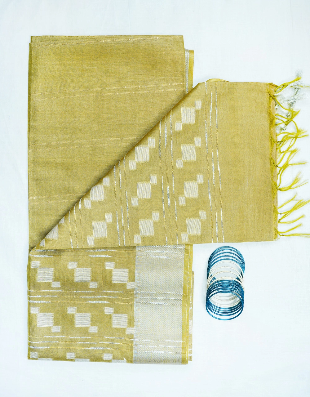 Green Green Cotton Silk Saree With Silver Zari - View 2