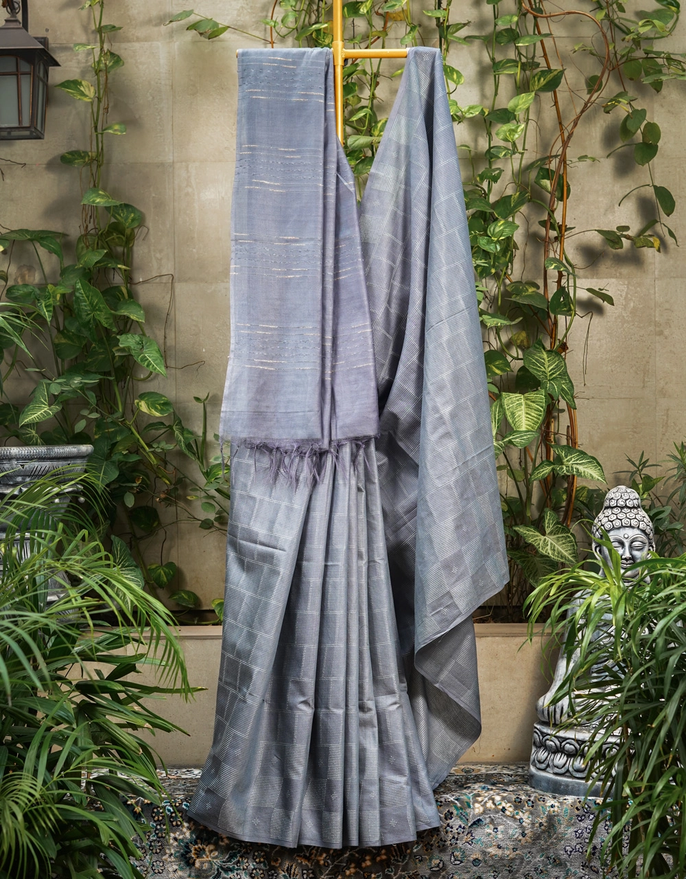 Grey Steel Handloom Cotton Silk Saree With Subtle Silver Weave