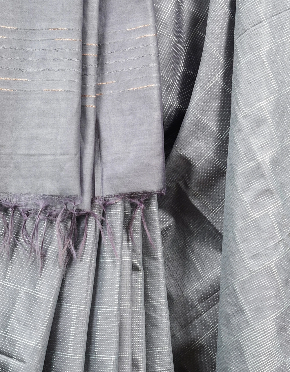 Grey Steel Handloom Cotton Silk Saree With Subtle Silver Weave - View 4