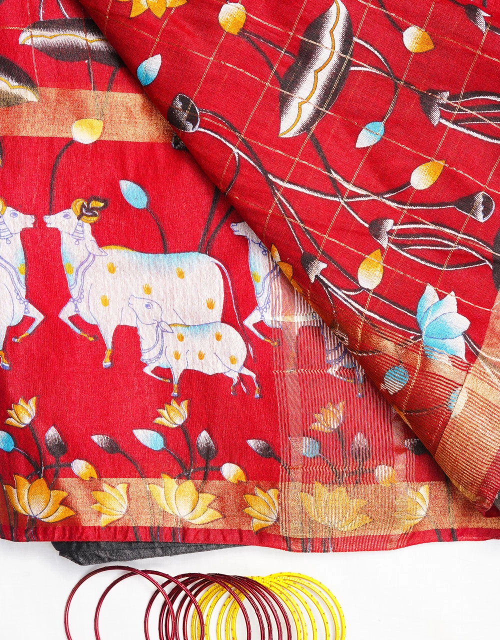 Black And Red Cotton Silk Saree With Folk Cow Motif - View 3