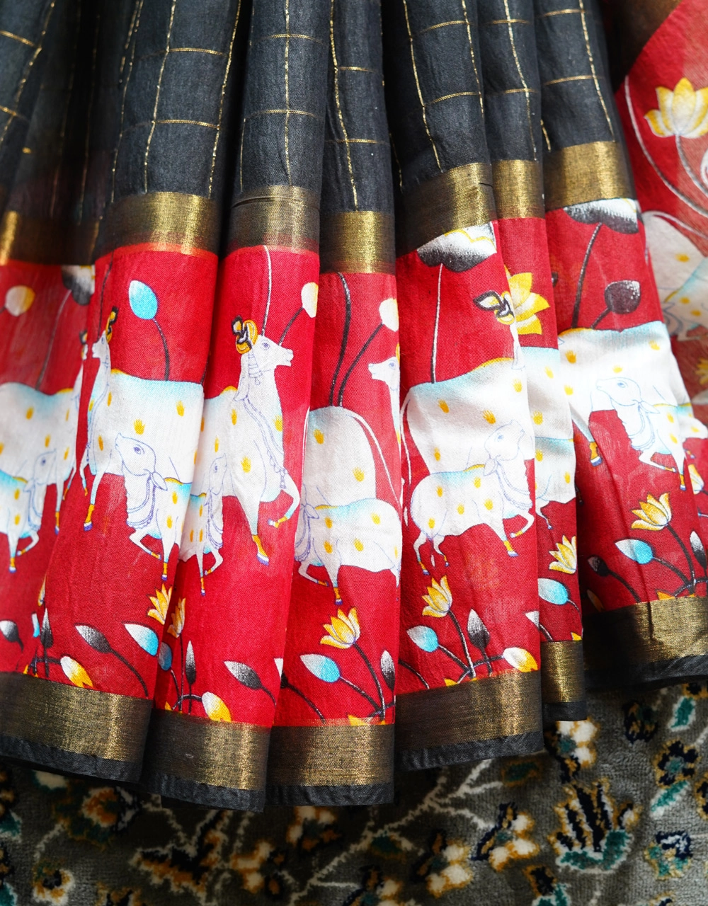 Black And Red Cotton Silk Saree With Folk Cow Motif - View 5