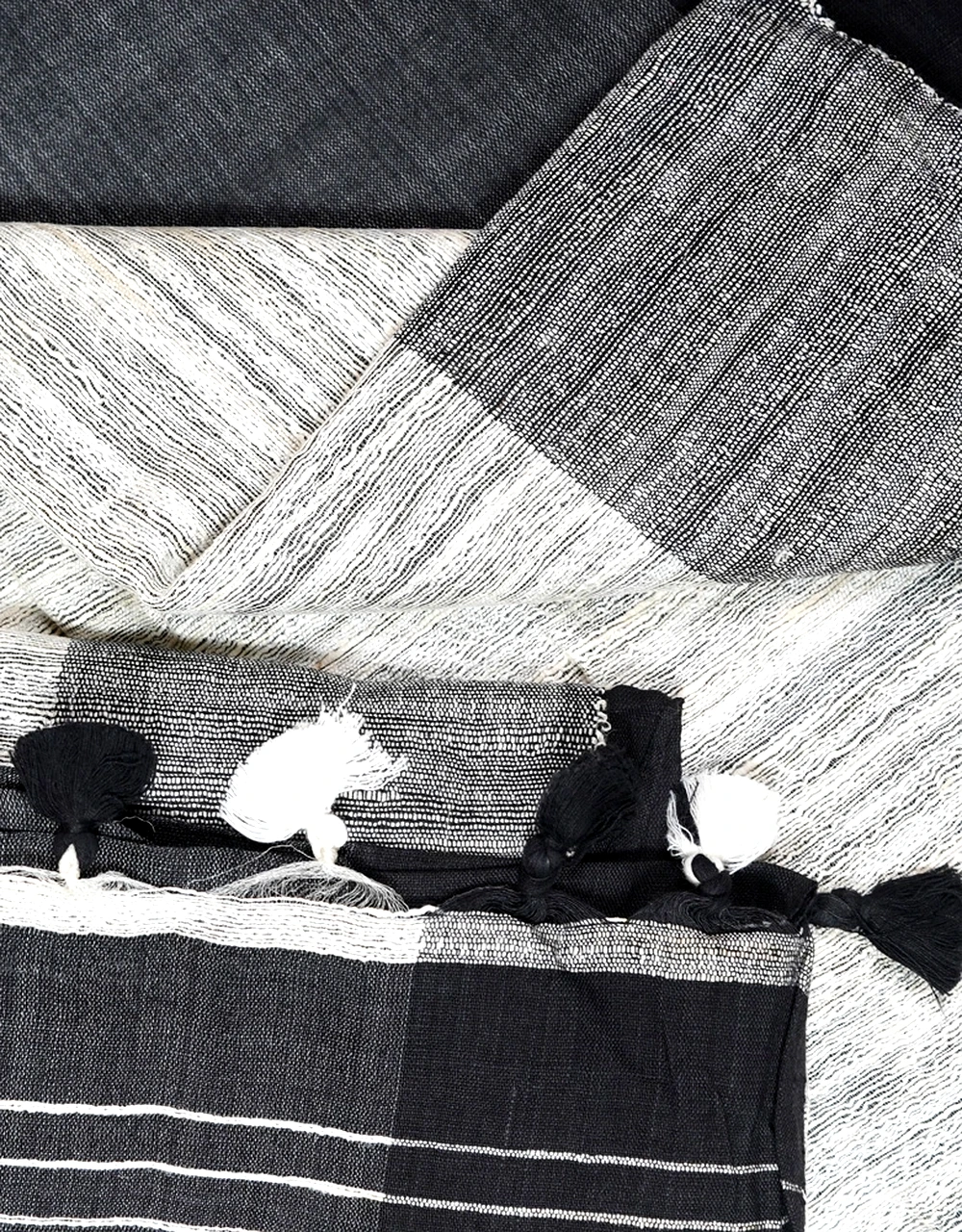 Black Charcoal Ivory Tasar Cotton Silk Saree With Ghicha Pallu - View 3