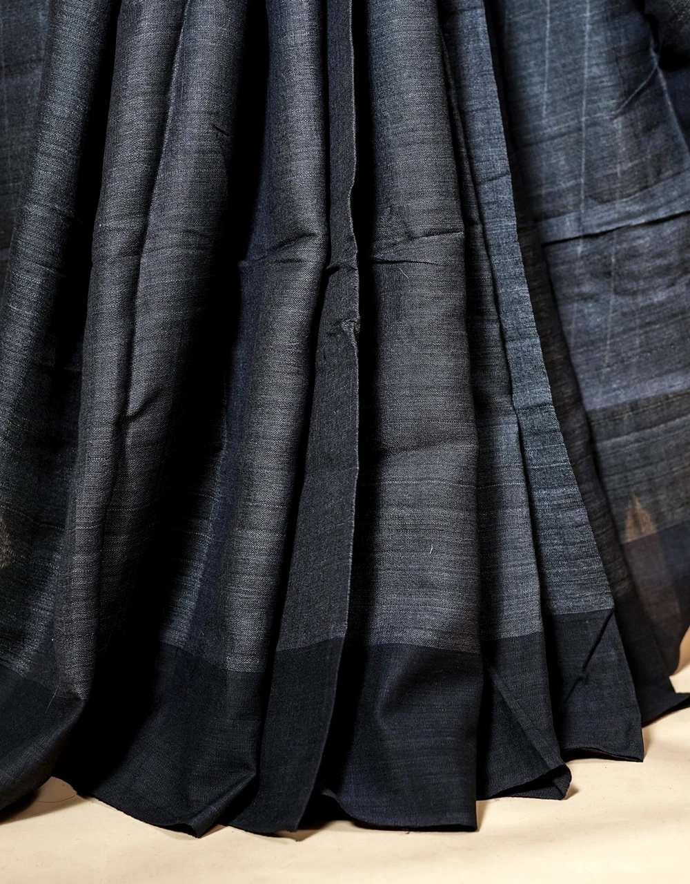 Black Charcoal Ivory Tasar Cotton Silk Saree With Ghicha Pallu - View 5