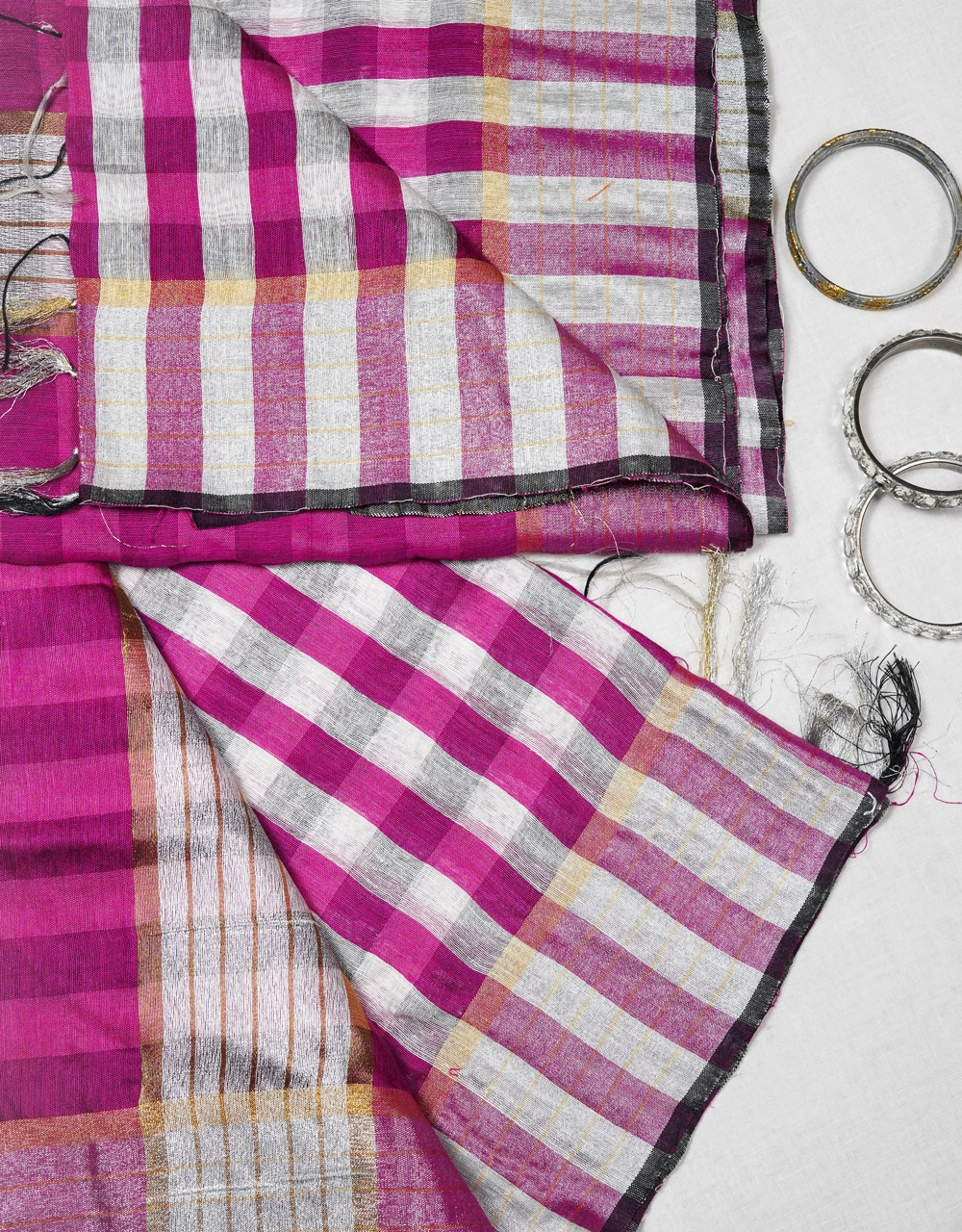 Magenta And Silver Checks Bengal Cotton Silk Saree - View 3