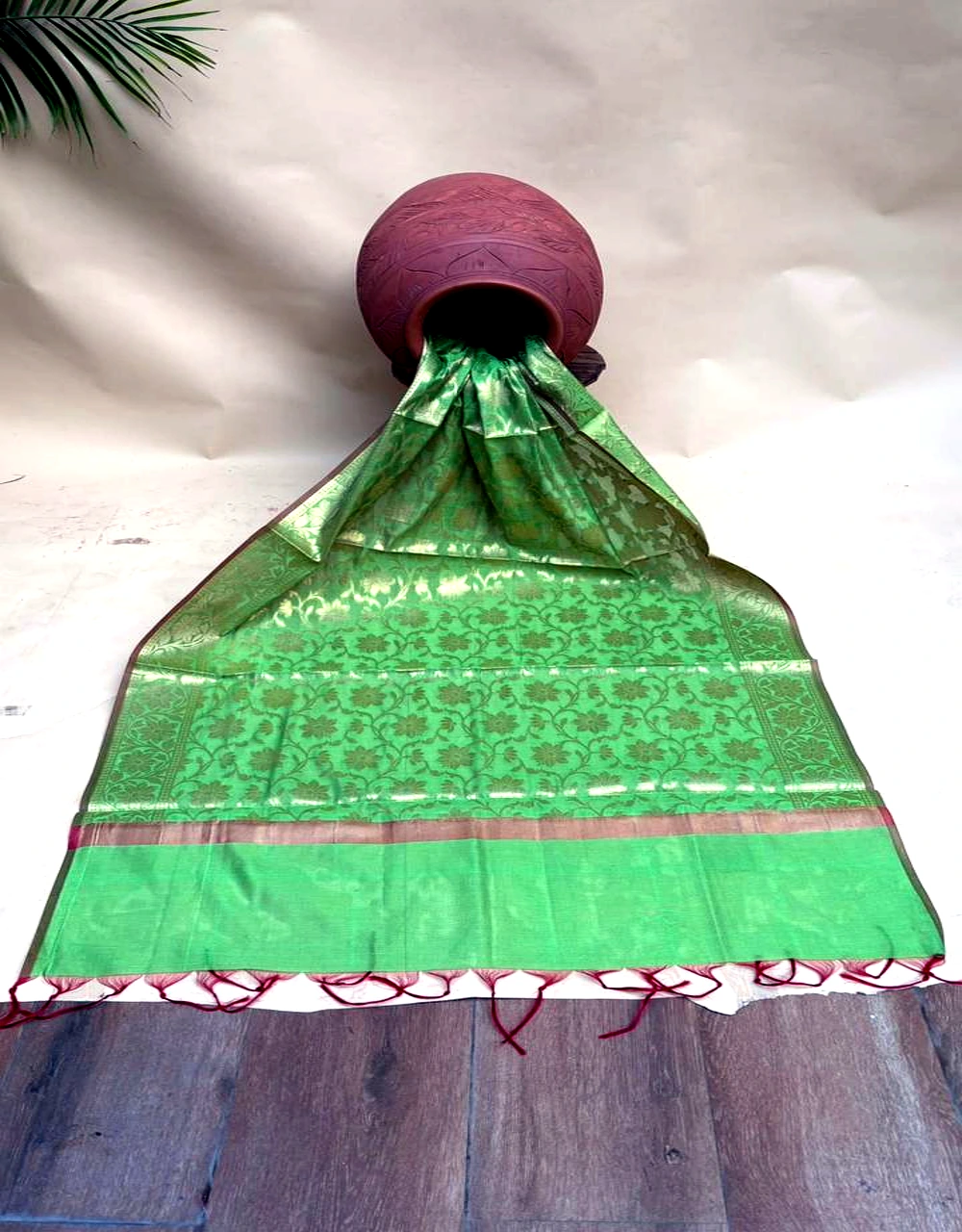 Green Poly Cotton Dupatta With Floral Zari Weaving And Contrast Border - View 4