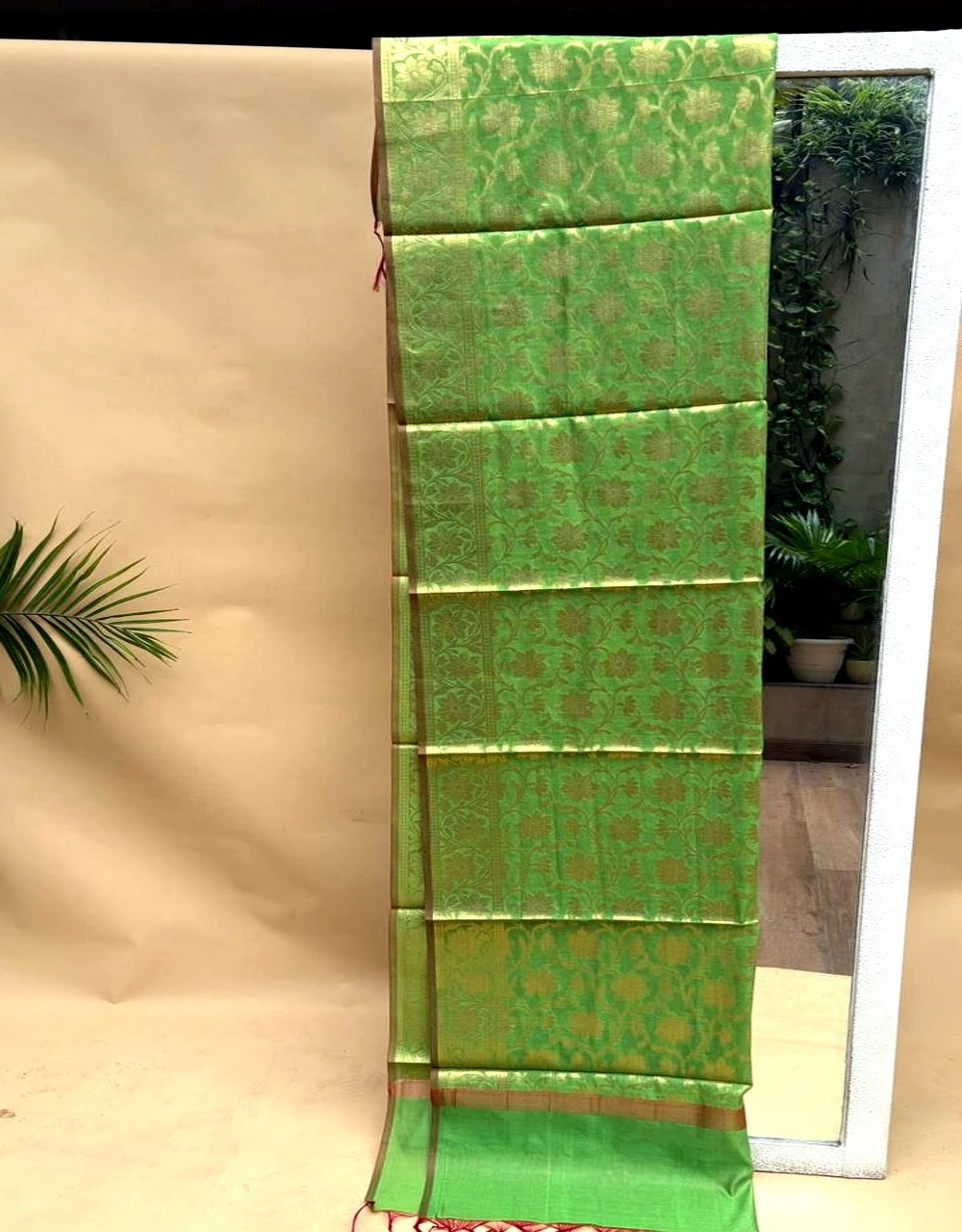 Green Poly Cotton Dupatta With Floral Zari Weaving And Contrast Border - View 3