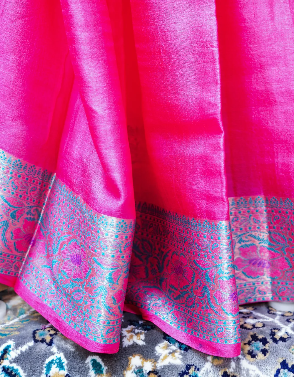 Red Pure Tussar Handwoven Banarasi Saree - View 3