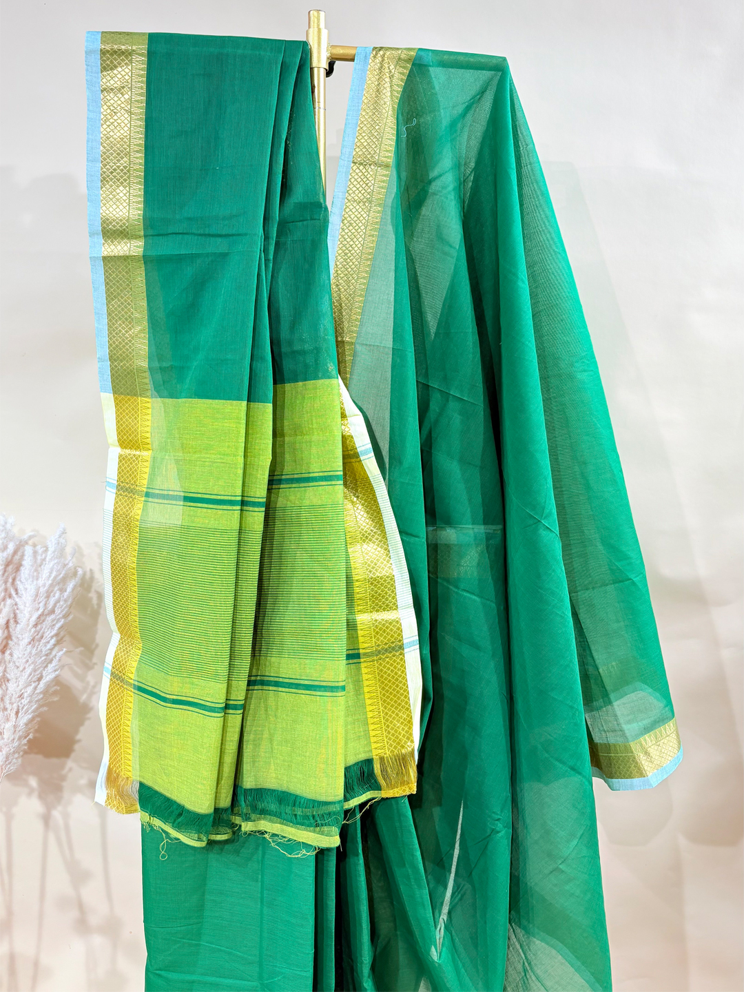 Green Handwoven Mangalgiri Pure Cotton Saree With Faux Golden Zari On Border - View 6