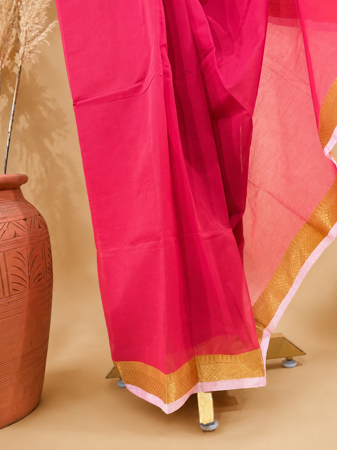  Red Handwoven Mangalgiri Pure Cotton Saree With Faux Golden Zari On Border Front view